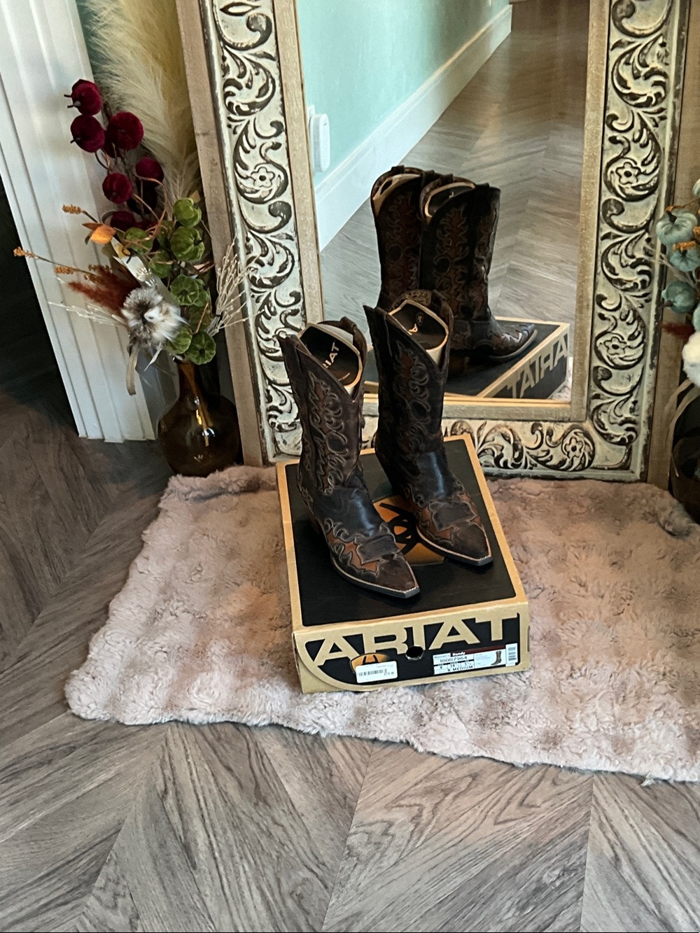 Ariat Brown Embroidered Leather Cowboy Boots - Brown